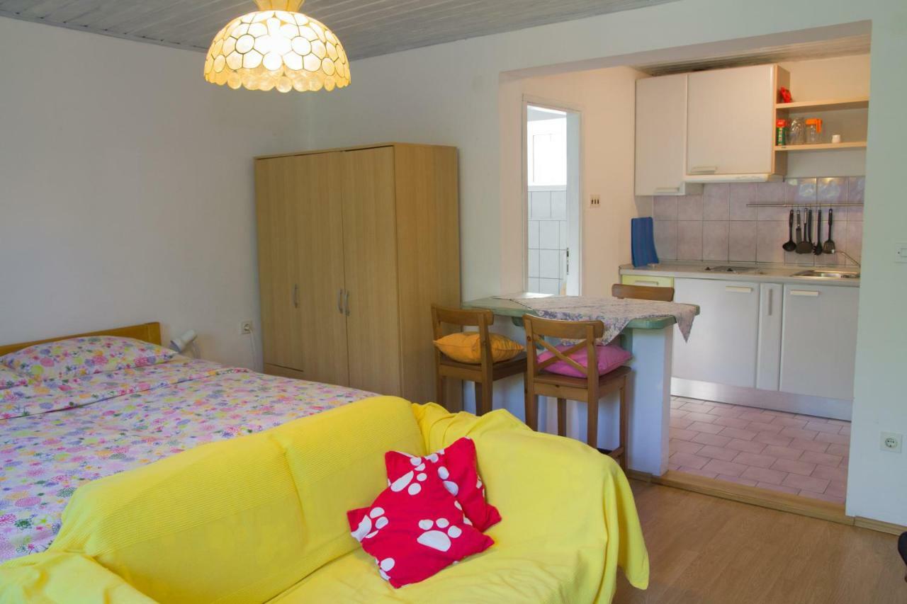 Karmen Appartement Veli Lošinj Buitenkant foto